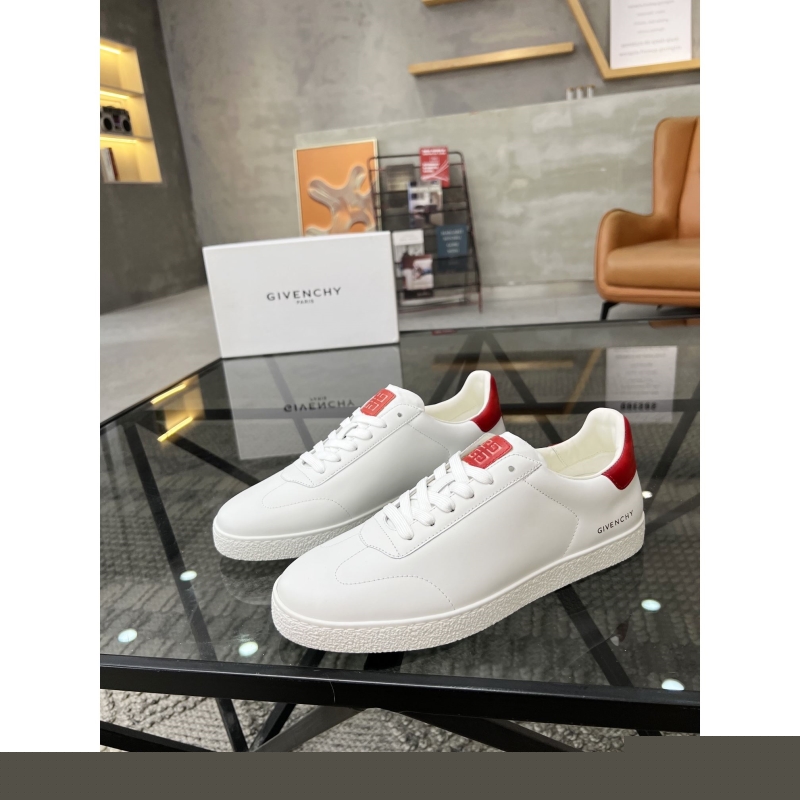 Givenchy Sneakers